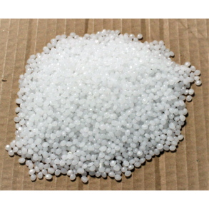 Kunststofgranulat til knlepude